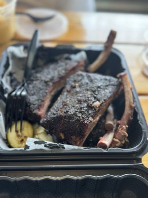 Smoking Kow BBQ by null