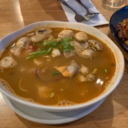 Thai Siam - Tom yum seafood soup