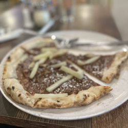 Pupatella - Nutella pizza