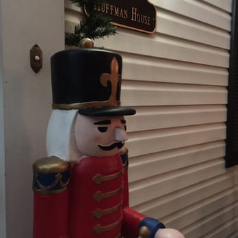 Huffman House Bed and Breakfast - Holiday nutcrackers at the Huffman house bed-and-breakfast - Bed & Breakfast Near Me - Minden, Louisiana