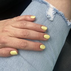 Happy Nails and Spa - Gel mani
