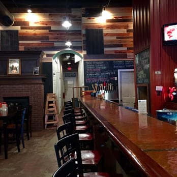 House of Brews - Great building, nice atmosphere - American Near Me - Dickson, Tennessee House of Brews - Great building, nice atmosphere - American Near Me - Dickson, Tennessee