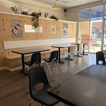 Caffeine Society - The dining area - Coffee & Tea Near Me - Sacramento, California