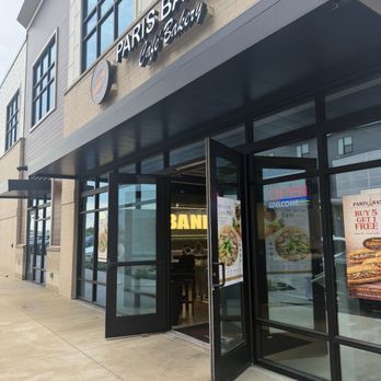 Paris Bánh Mì - Outside - Vietnamese Near Me - Fishers, Indiana