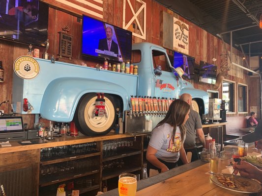 Barn Town Brewing by null