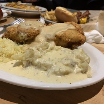 Cheddar's Scratch Kitchen - Chicken fried chicken  Side: mashed + seasoned rice - American Near Me - Columbus, Georgia