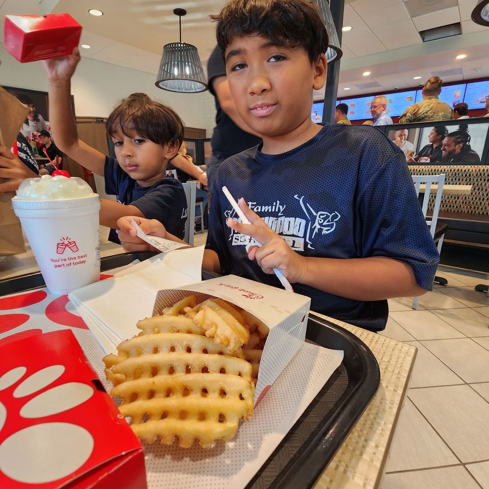 Chick-fil-A - Fast Food Near Me - Doral, Florida