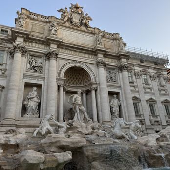 Fontana di Trevi - Landmarks & Historical Buildings Near Me - Rome, RM Fontana di Trevi - Landmarks & Historical Buildings Near Me - Rome, RM