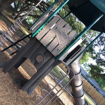 Del Oro Park - Parks Near Me - Clearwater, Florida