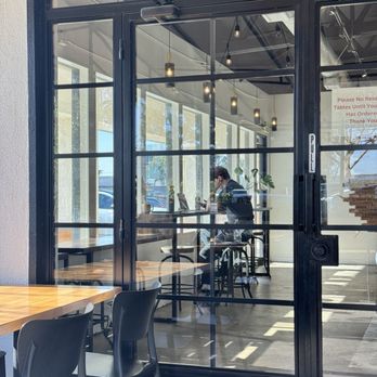 Boil & Bake - Indoor Bar Seating Area - Bagels Near Me - Costa Mesa, California