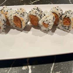 Sushi Thai Saki House - Spicy Tune Roll