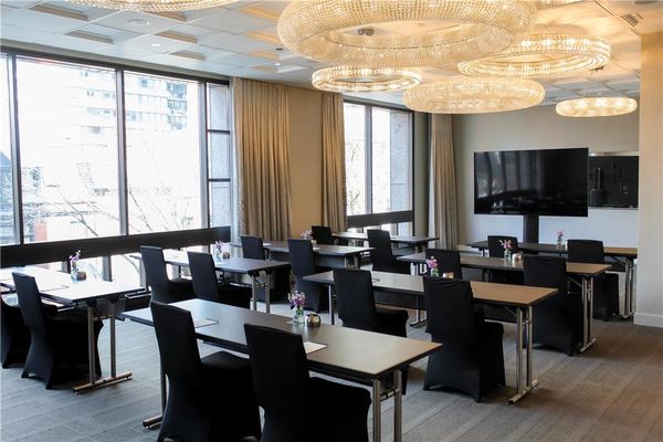Thompson Chicago, by Hyatt by null