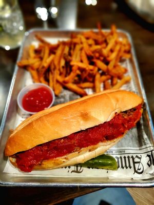 The GOAT Pub & Pie by null