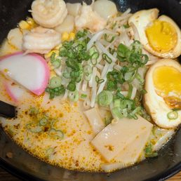Seafood Ramen - medium, with vegetable broth