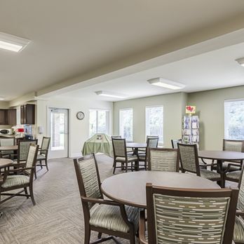Holiday Greenwood Terrace - Retirement Homes Near Me - Lenexa, Kansas Holiday Greenwood Terrace - Retirement Homes Near Me - Lenexa, Kansas