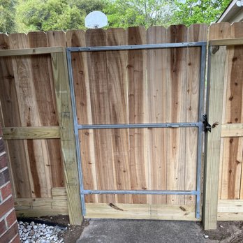 Chewy's Fence and Deck - I like that Chewys Fence & Deck extends their metal gate frames low enough to allow the rot board to be attached. - Fences & Gates Near Me Chewy's Fence and Deck - I like that Chewys Fence & Deck extends their metal gate frames low enough to allow the rot board to be attached. - Fences & Gates Near Me