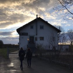 Vegano - Der Eingang inkl. dem Biergarten