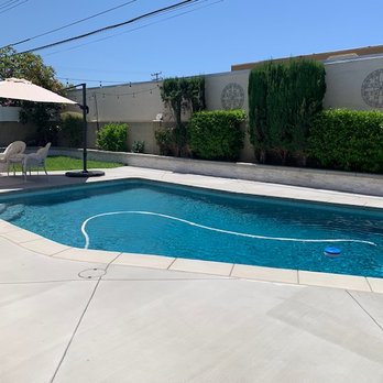 A To Z Pool Plastering - The back planter wall turned out great - loved the stack stone! - Pool & Hot Tub Service Near Me