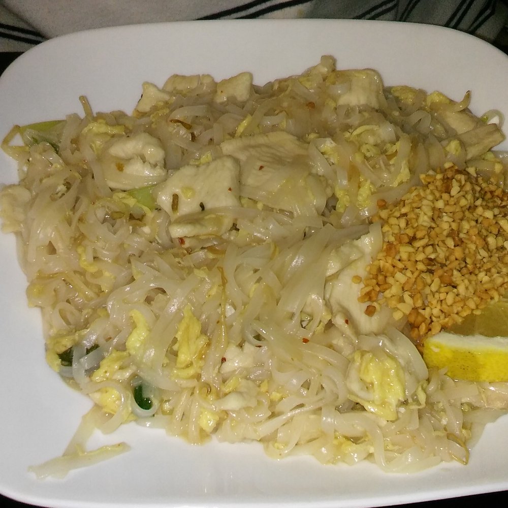 Bangkok Chef - Pad Thai - Thai Near Me - Caledonia, Michigan