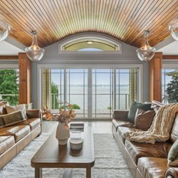 April Manchik - Lakes Sotheby"s International Realty