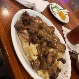 Ribeye tips with mash potatoes., very satisfying.