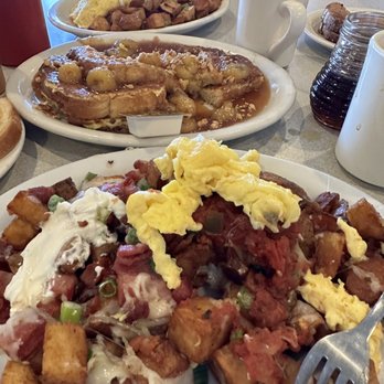 Nancy's Cafe - The Mess, Bananas Foster French Toast, and Best of Both Worlds Omelette - Breakfast & Brunch Near Me - Auburn, California