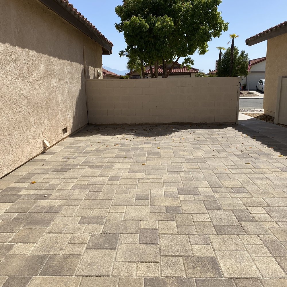 Husky Pavers - Patio courtyard with new pavers. - Masonry/Concrete Near Me - Murrieta, California