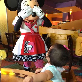 Goofy's Kitchen - American Near Me - Anaheim, California