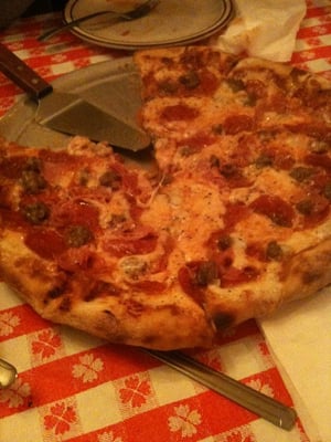 Pirro's Pizzeria by null