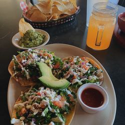 Cafe Sol - Tostada Trio
Melón