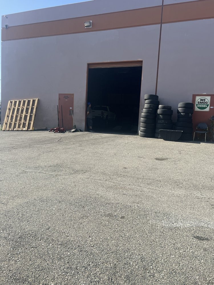 HERNANDEZ TIRES & WHEELS Updated September 2024 30 Reviews 323 W