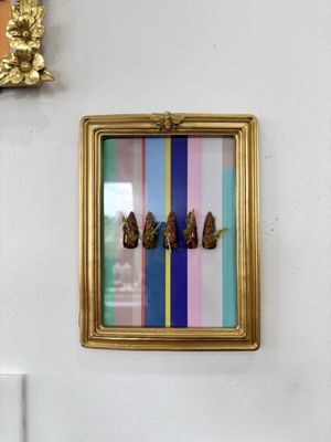 Da Book Joint by null