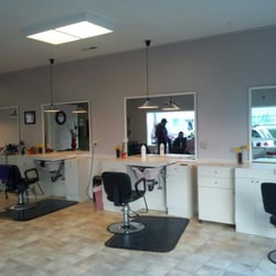 Classic Hair Design - total of 6 workstations