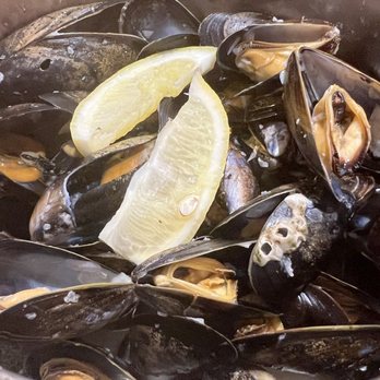 Mussel Inn - Mmmmm...mussels. - Seafood Near Me - Edinburgh, EDH Mussel Inn - Mmmmm...mussels. - Seafood Near Me - Edinburgh, EDH