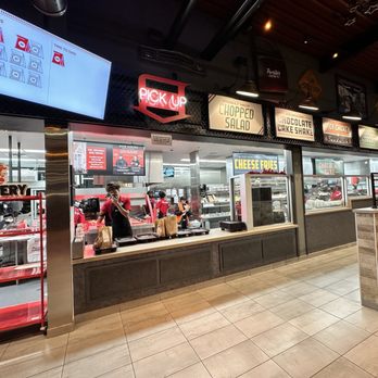 Portillo's Richmond - Burgers Near Me - Richmond, Texas Portillo's Richmond - Burgers Near Me - Richmond, Texas