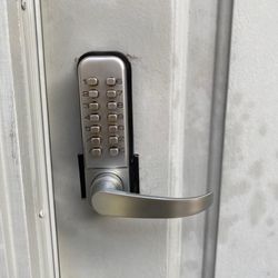David's Mobile Locksmith