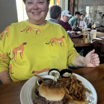 Big Ditch Brewing - Beef on Weck - New American Near Me - Buffalo, New York