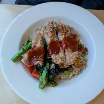 Melange - Jamaican jerk chicken rice bowl - Lebanese Near Me - Nanaimo, British Columbia