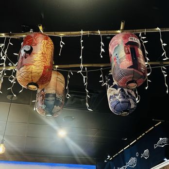 Utamaro Sushi Bar - Lights - Sushi Bars Near Me - Sarasota, Florida Utamaro Sushi Bar - Lights - Sushi Bars Near Me - Sarasota, Florida