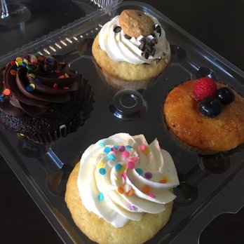 Molly's Cupcakes - Cupcakes Near Me - Chicago, Illinois Molly's Cupcakes - Cupcakes Near Me - Chicago, Illinois