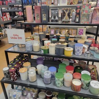 Macy's Backstage - Shoe Stores Near Me - Lake Grove, New York
