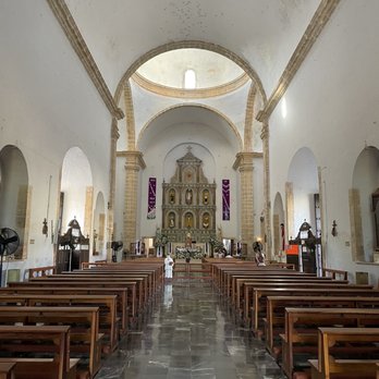 Amigo Tours - Church - Tours Near Me - Cancún, ROO