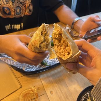 Los De Juarez Burritos - Deshebrada, pollo en chipotle - Mexican Near Me - Anaheim, California