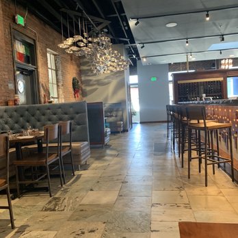 Rococo on Western - Inside seating - Seafood Near Me - Oklahoma City, Oklahoma