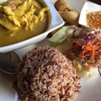 Infinite Thai Eatery - My lunch companion, a regular, ordered the Yellow Curry Chicken with Brown Rice ($1 extra) and vegetable spring roll appetizer. - Thai Near Me - Oakland, California Infinite Thai Eatery - My lunch companion, a regular, ordered the Yellow Curry Chicken with Brown Rice ($1 extra) and vegetable spring roll appetizer. - Thai Near Me - Oakland, California