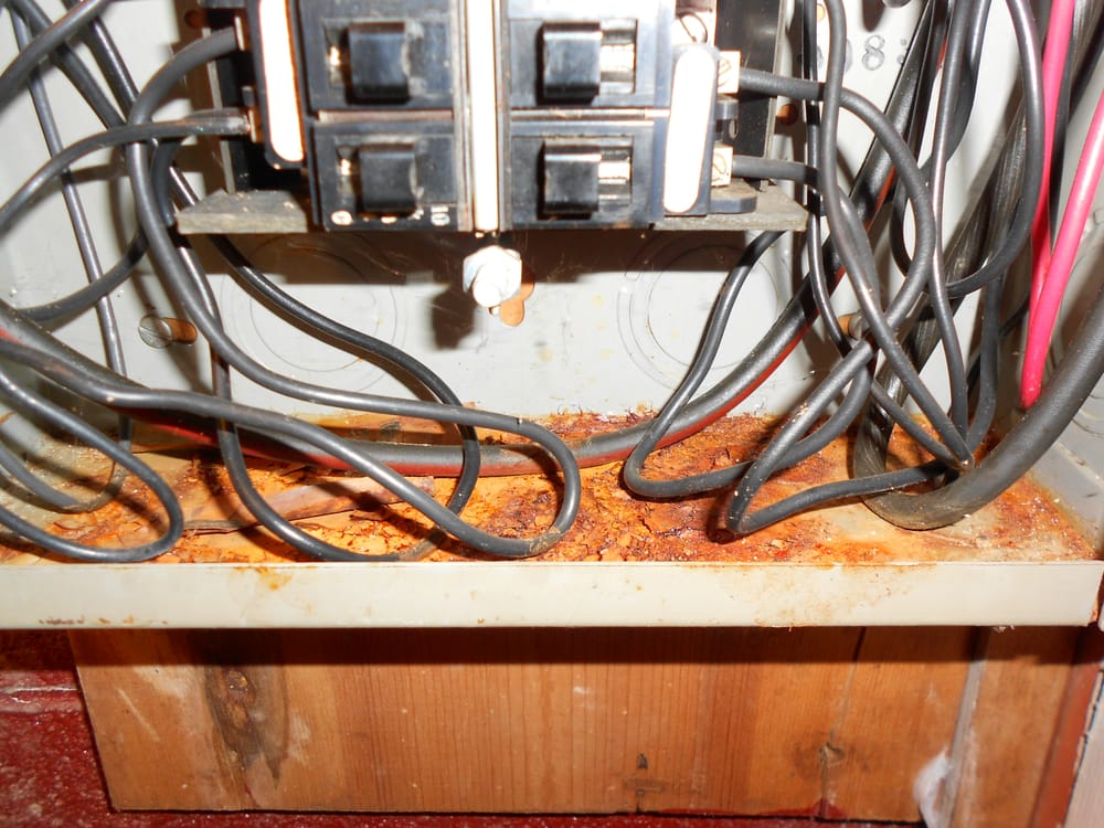 CERTIFIED HOME & PROPERTY INSPECTION Updated July 2024 13 Photos