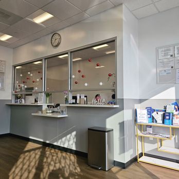 Long Beach Primary Care Associates - Front counter here at Long Beach Primary Care - Walk-in Clinics Near Me - Long Beach, California Long Beach Primary Care Associates - Front counter here at Long Beach Primary Care - Walk-in Clinics Near Me - Long Beach, California