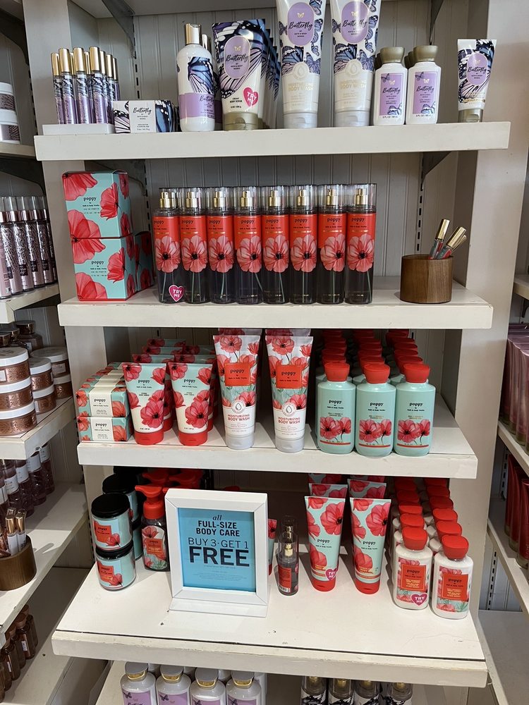 BATH & BODY WORKS Updated July 2024 11 Photos 525 Factory Shops