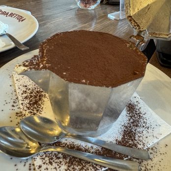 Signora Bettola - TIRAMISU - Napoletana Near Me - Naples, NA