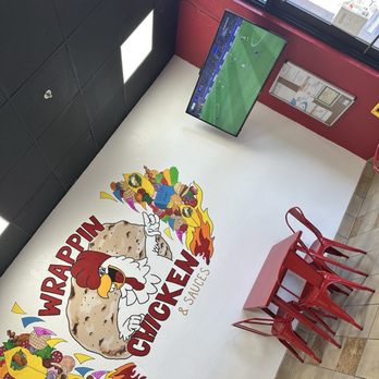 Wrappin Chicken - Dining room - Wraps Near Me - Brentwood, California Wrappin Chicken - Dining room - Wraps Near Me - Brentwood, California